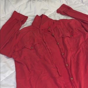 Women’s Button-Up